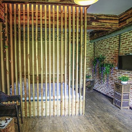 Zerg Backpackers Youth Hostel Сіань Екстер'єр фото